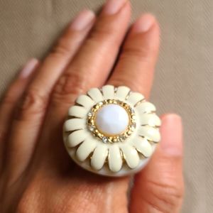 Chunky Daisy Flower Ring
